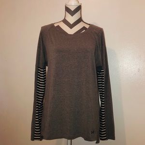 🌷Under armour tees long sleeves